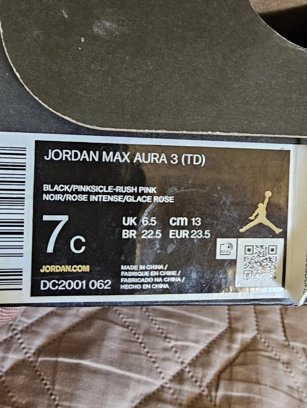 Jordan Maz Aura 3 Size 7C Athletic Sneakers - Black & Pink